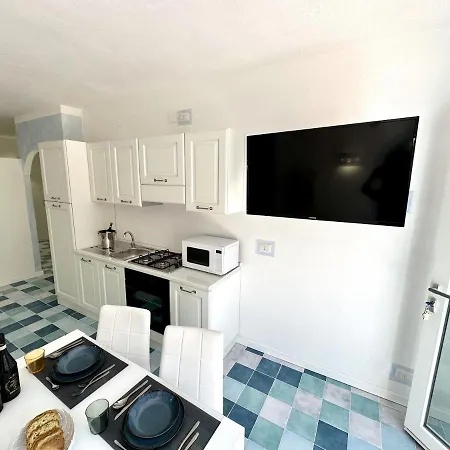 Ginevra Vittoria's House - La Marmorata -
