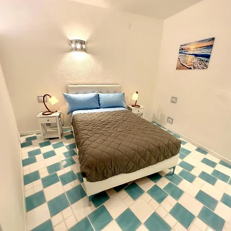 Ginevra Vittoria's House - La Marmorata - *