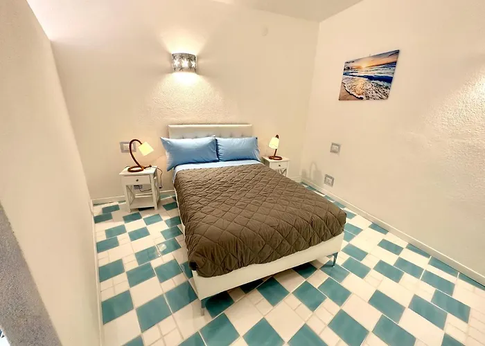 Ginevra Vittoria's House - La Marmorata - *